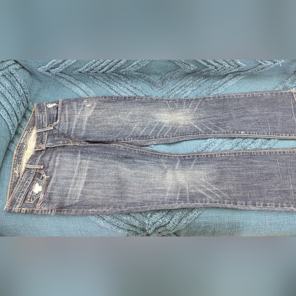 Levi's - Picture 3 of 3